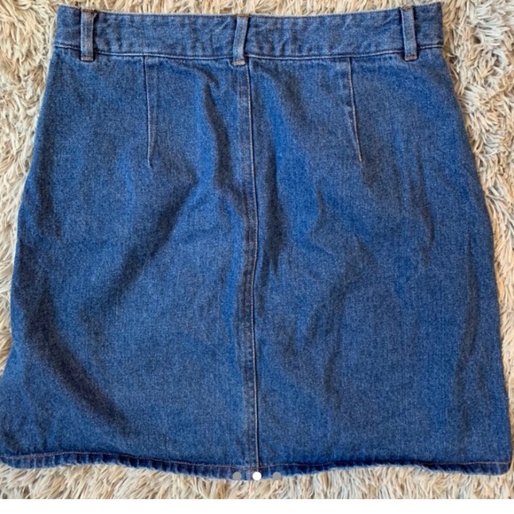 denim skirt - Picture 2 of 3